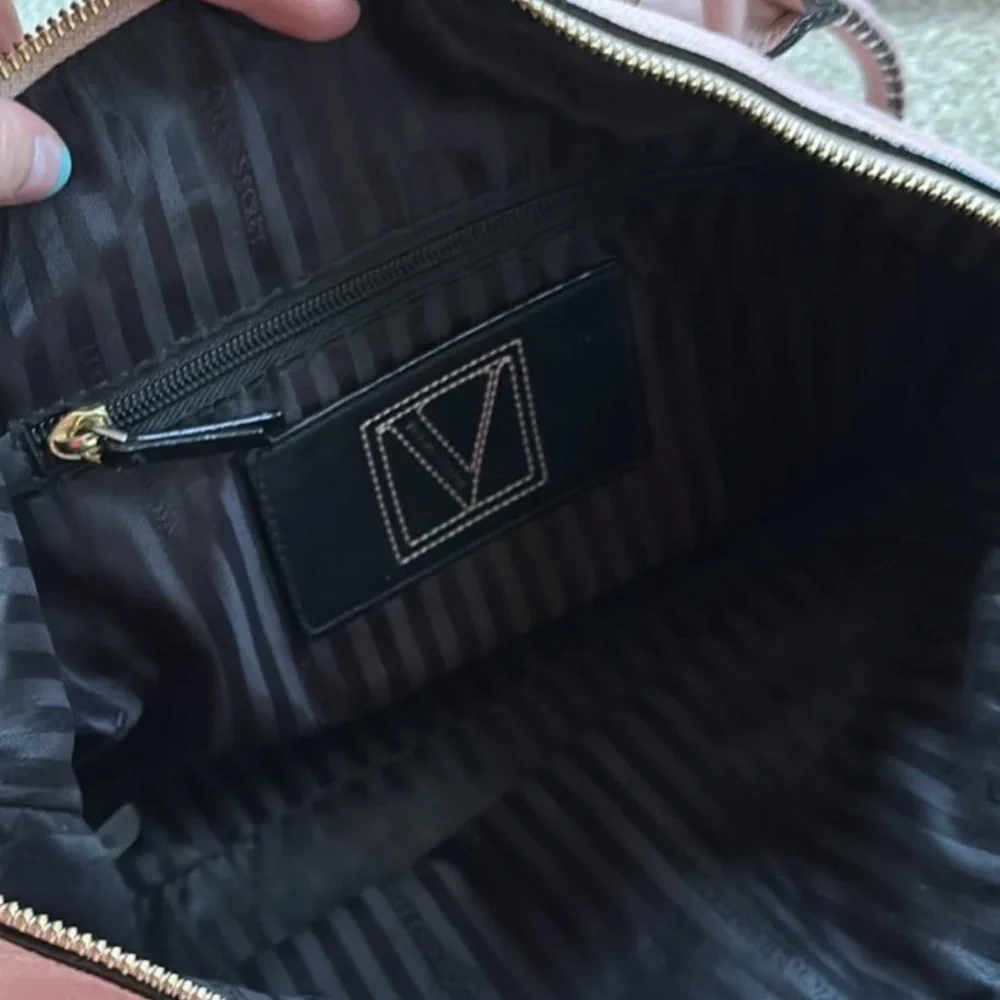 Victoria’s Secret Pink Leather Handbag - Picture 3 of 12